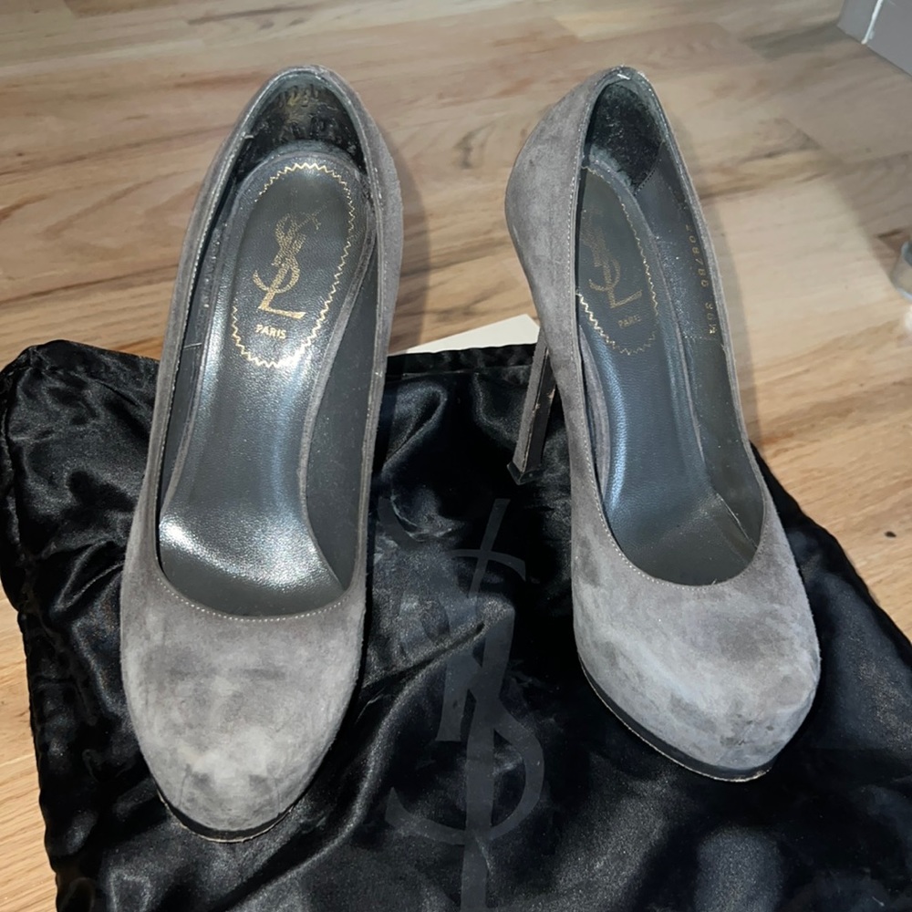 YSL Tribute Pump- suede